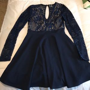 Windsor lace dress